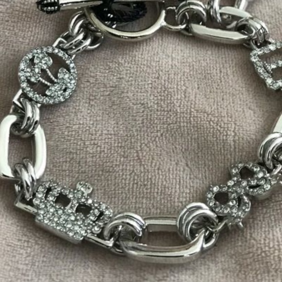 Juicy Couture LUXE Limited Edition Crystal Charm Bracelet - Picture 8 of 9